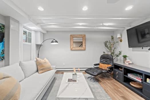 Ferienwohnung Glover Park/Georgetown Oasis With Parking Washington Exterior foto