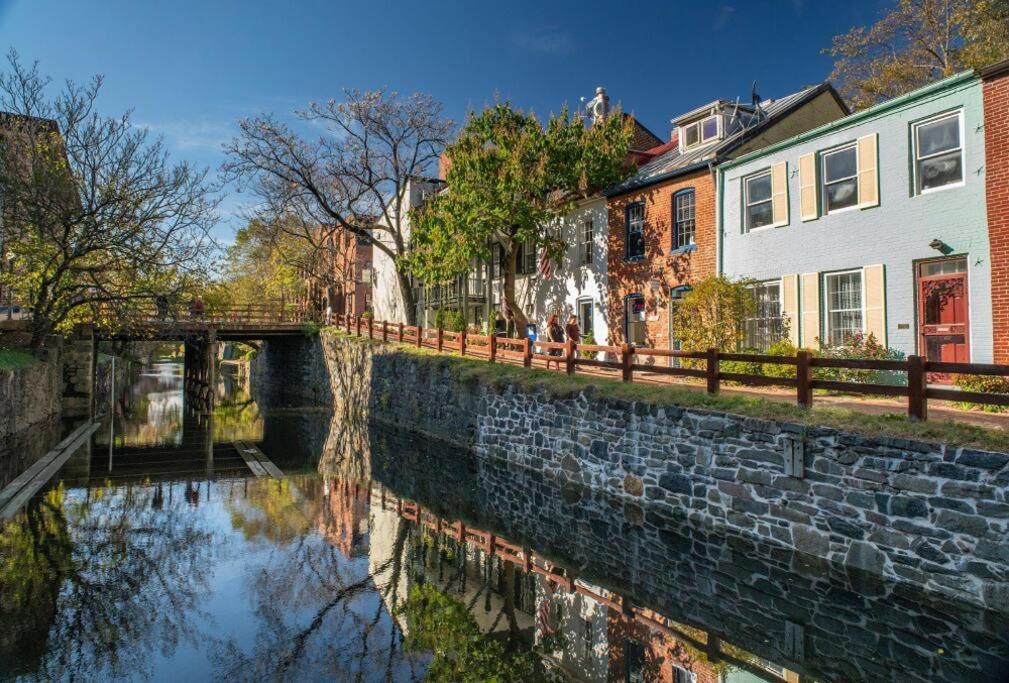 Ferienwohnung Glover Park/Georgetown Oasis With Parking Washington Exterior foto